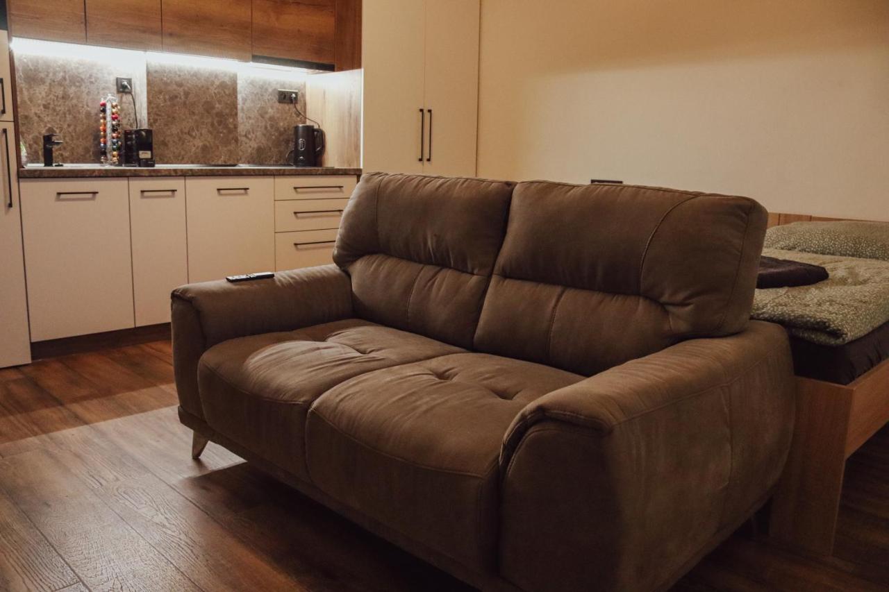 Iq Apartments 普雷绍夫 外观 照片