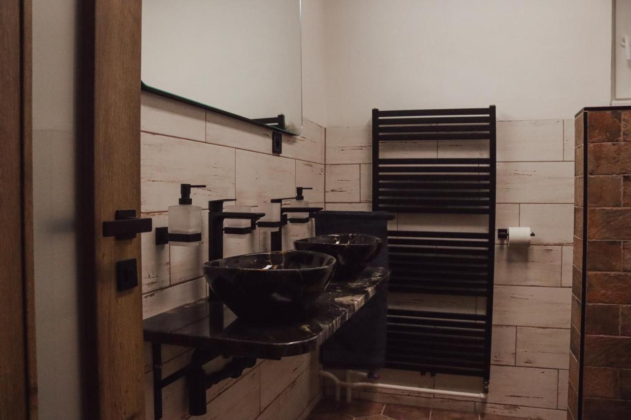 Iq Apartments 普雷绍夫 外观 照片