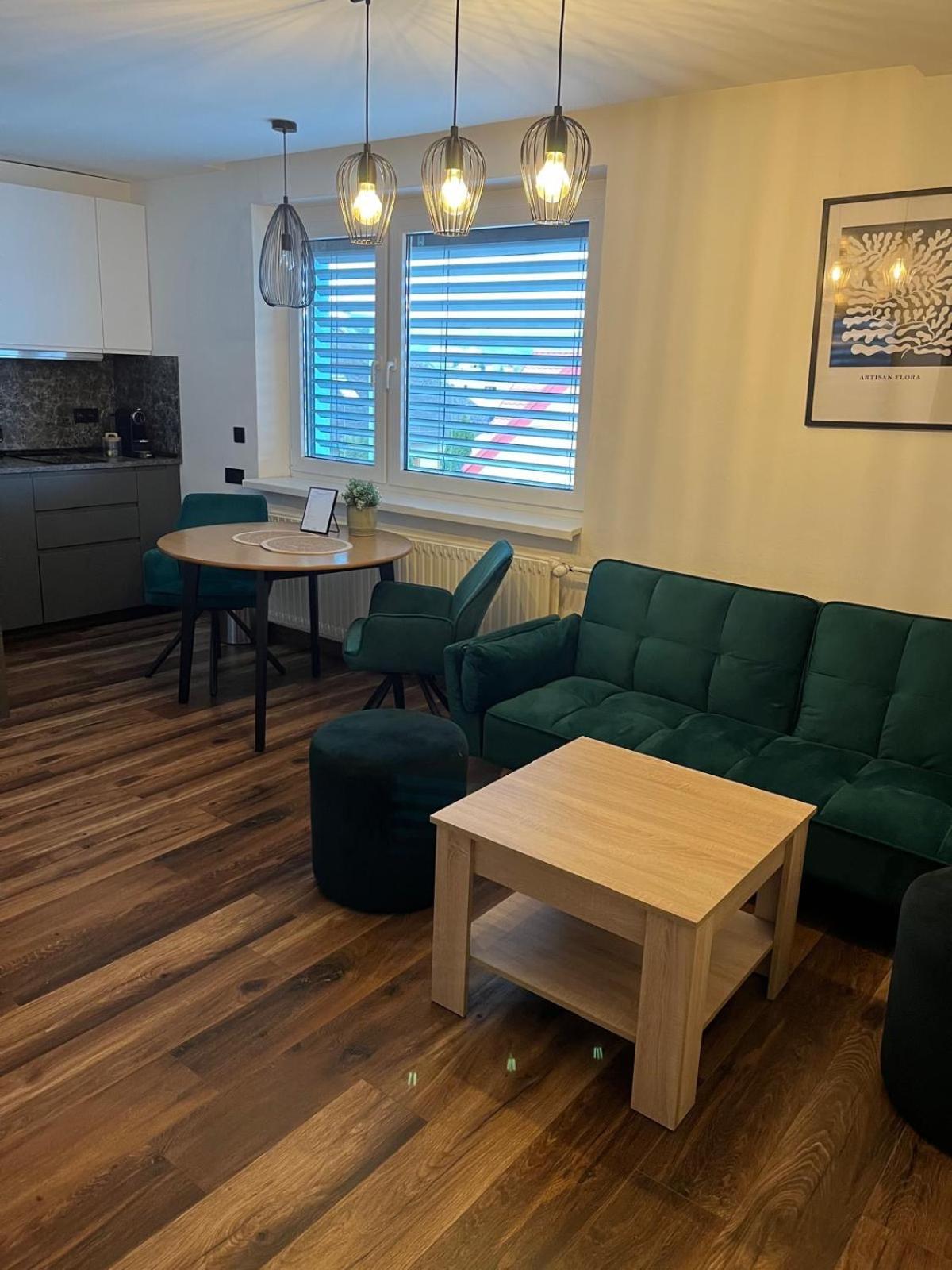 Iq Apartments 普雷绍夫 外观 照片