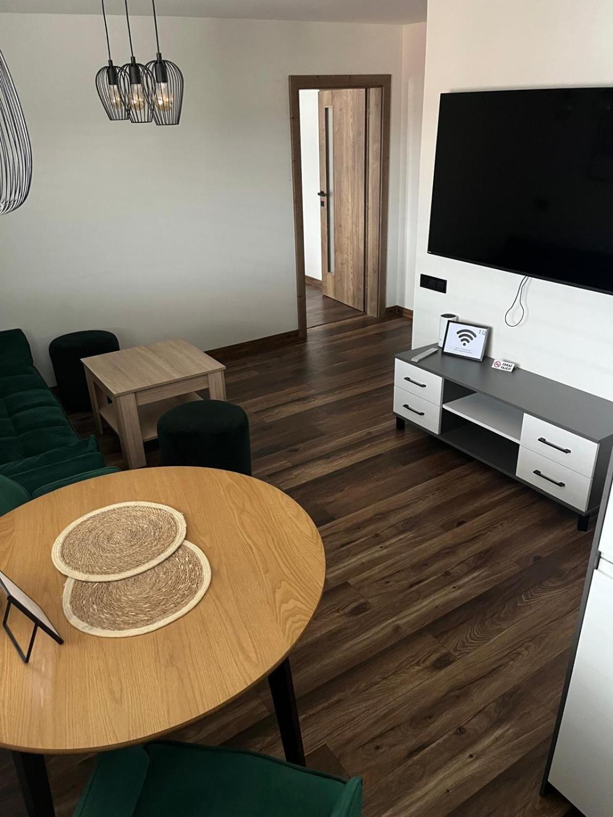 Iq Apartments 普雷绍夫 外观 照片