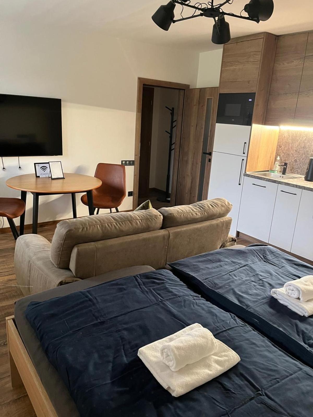 Iq Apartments 普雷绍夫 外观 照片