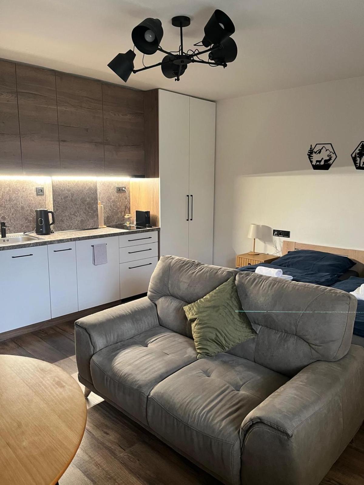 Iq Apartments 普雷绍夫 外观 照片