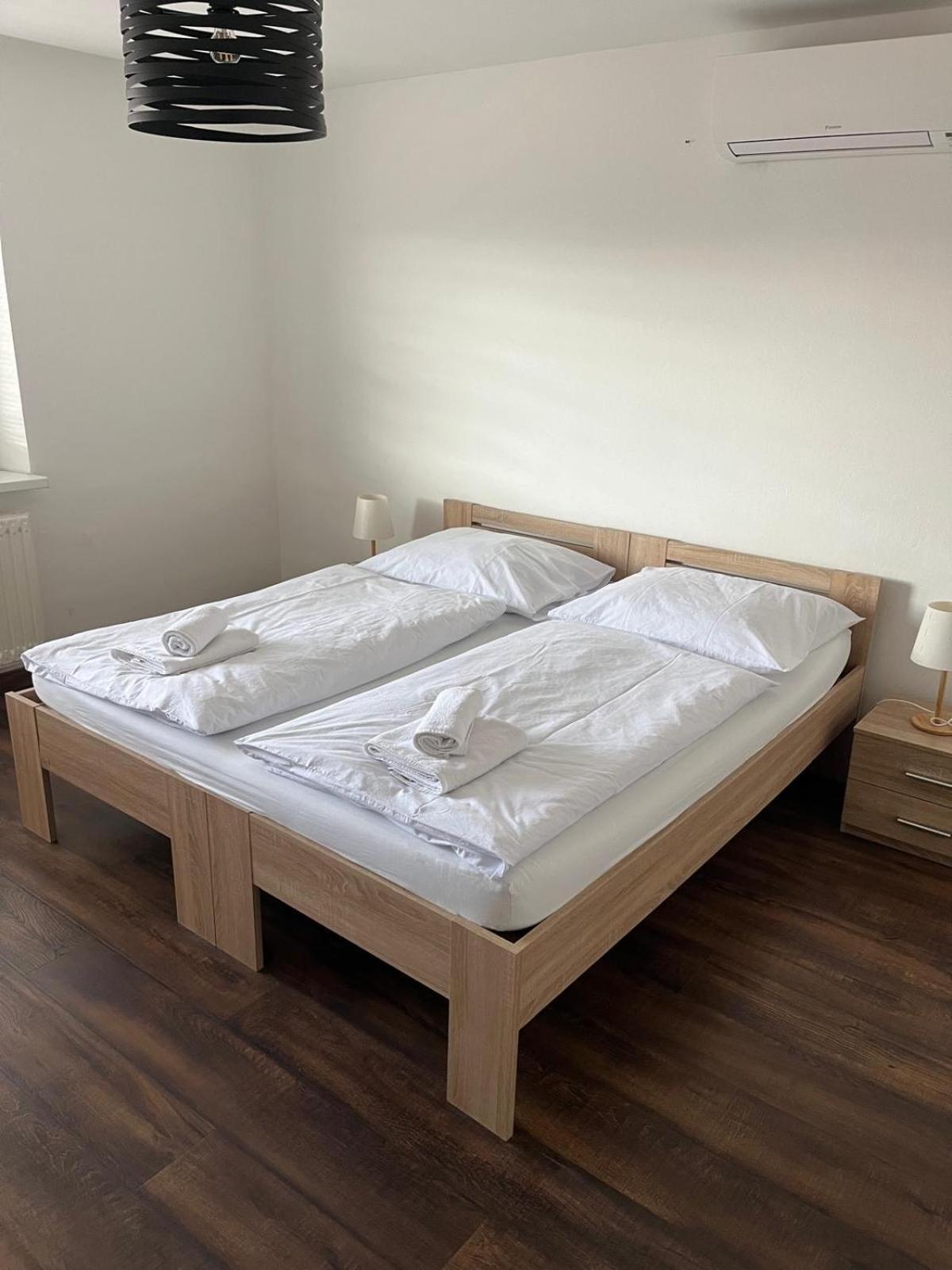 Iq Apartments 普雷绍夫 外观 照片