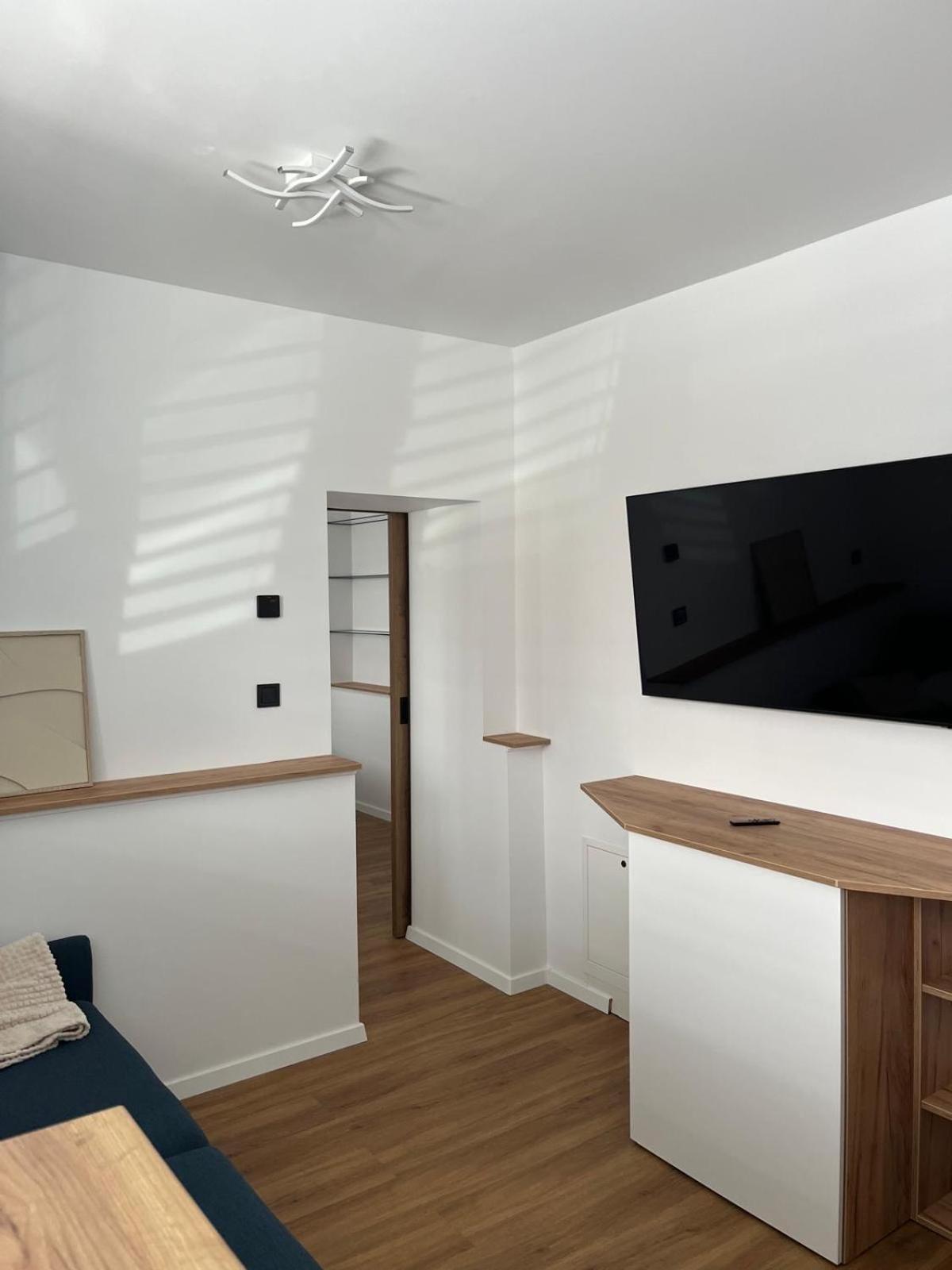 Iq Apartments 普雷绍夫 外观 照片
